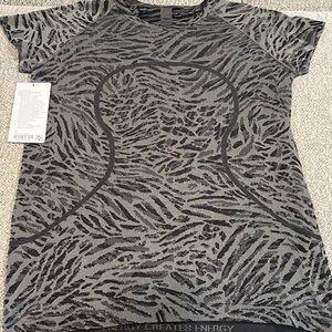 Lululemon Swiftly Tech 2.0 Primal Clash Black Gull Grey, size 14.